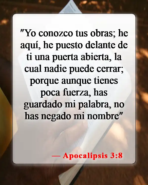 Versículos de la Biblia sobre negar a Dios (Apocalipsis 3:8)
