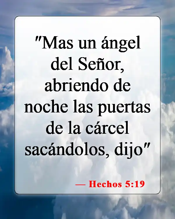 Versículos de la Biblia sobre ángeles y humanos (Hechos 5:19)