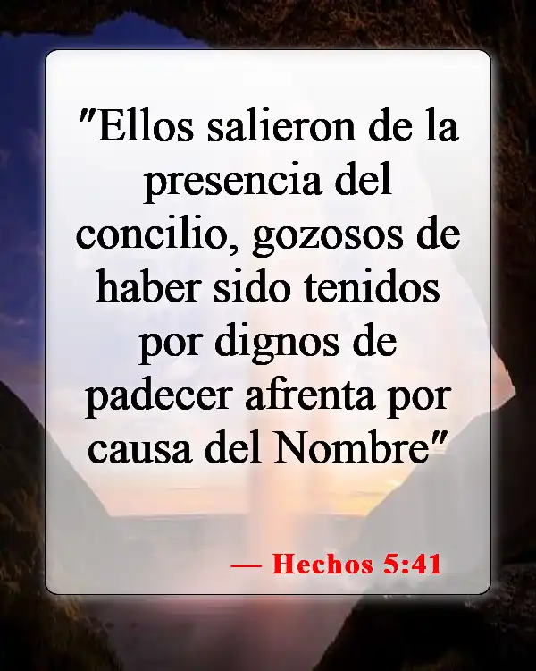 Versículos de la Biblia sobre llevar la cruz (Hechos 5:41)