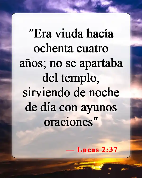 Versículos de la Biblia sobre el ayuno para la familia (Lucas 2:37)