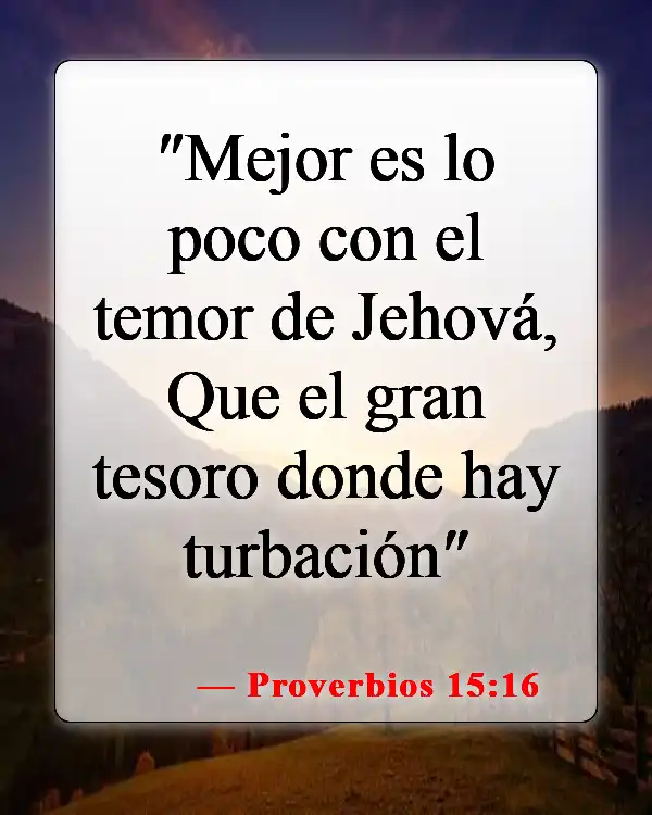 Versículos de la Biblia sobre problemas financieros (Proverbios 15:16)